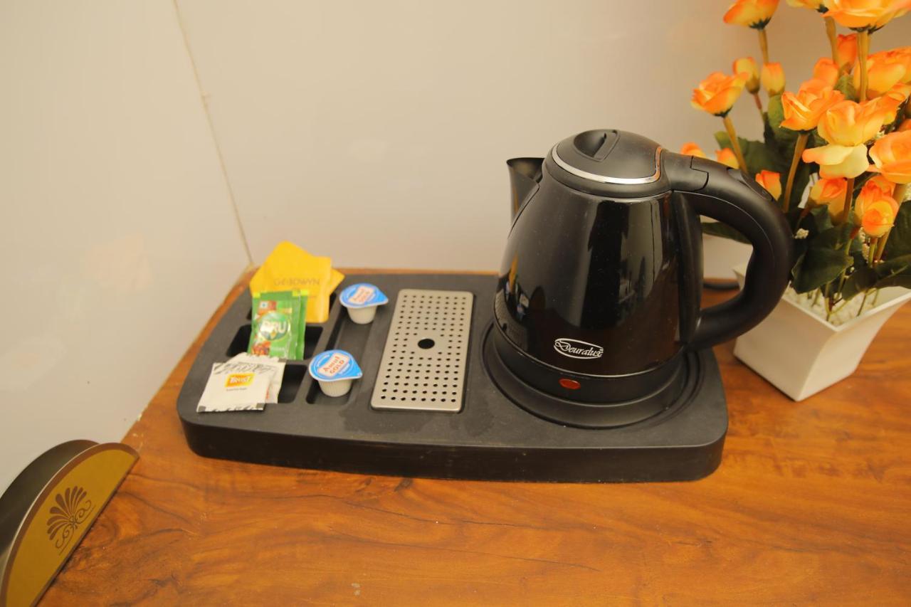 Radha Rani Residency Hotel Khammam Екстериор снимка