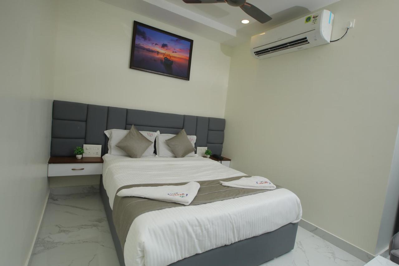 Radha Rani Residency Hotel Khammam Екстериор снимка